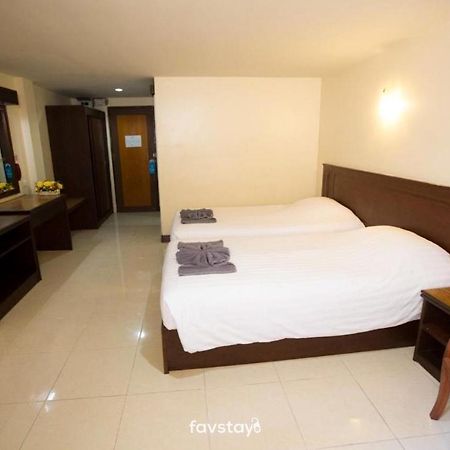 Twin Palms Suites And Residence פאטאיה מראה חיצוני תמונה