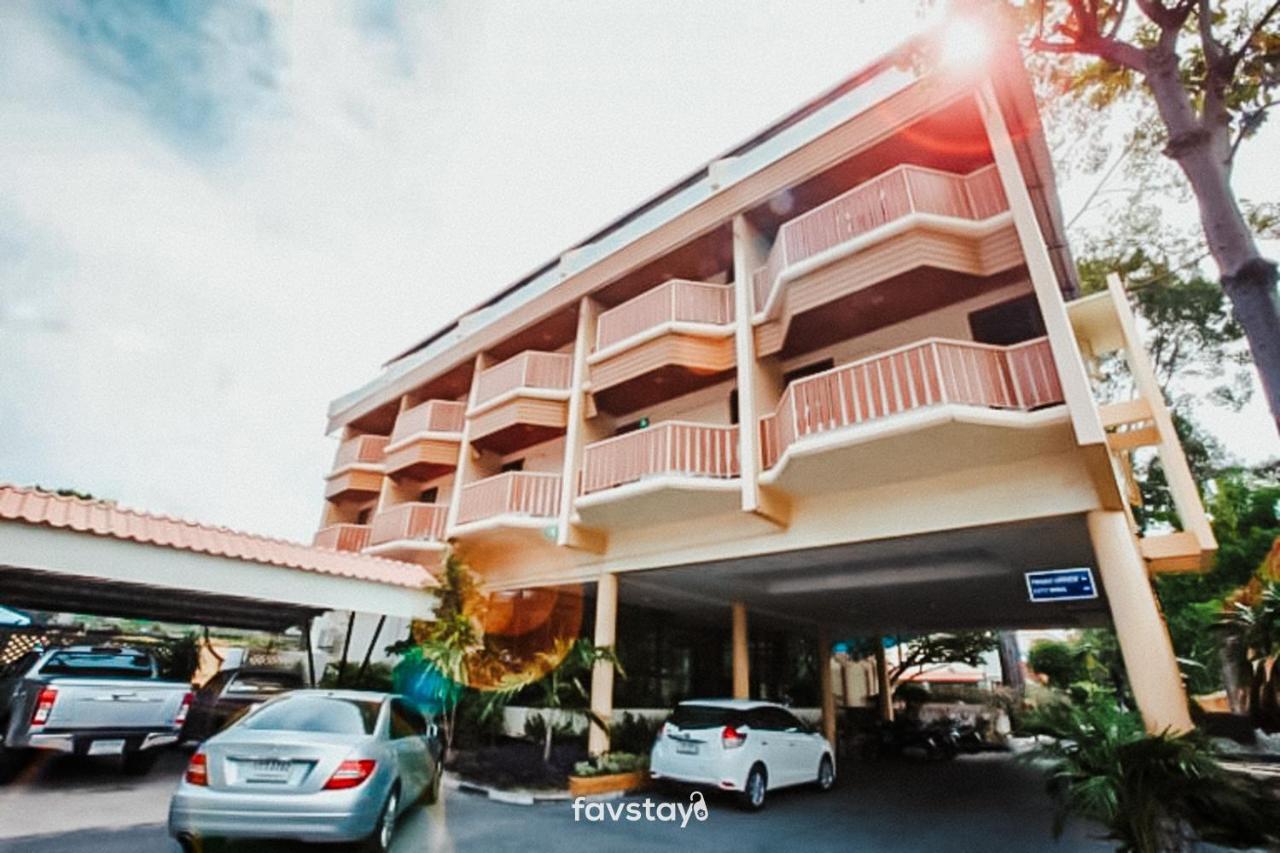Twin Palms Suites And Residence פאטאיה מראה חיצוני תמונה