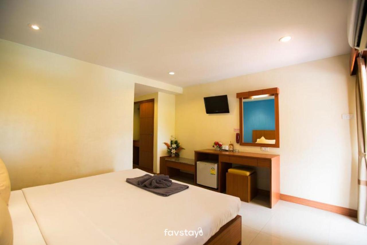 Twin Palms Suites And Residence פאטאיה מראה חיצוני תמונה