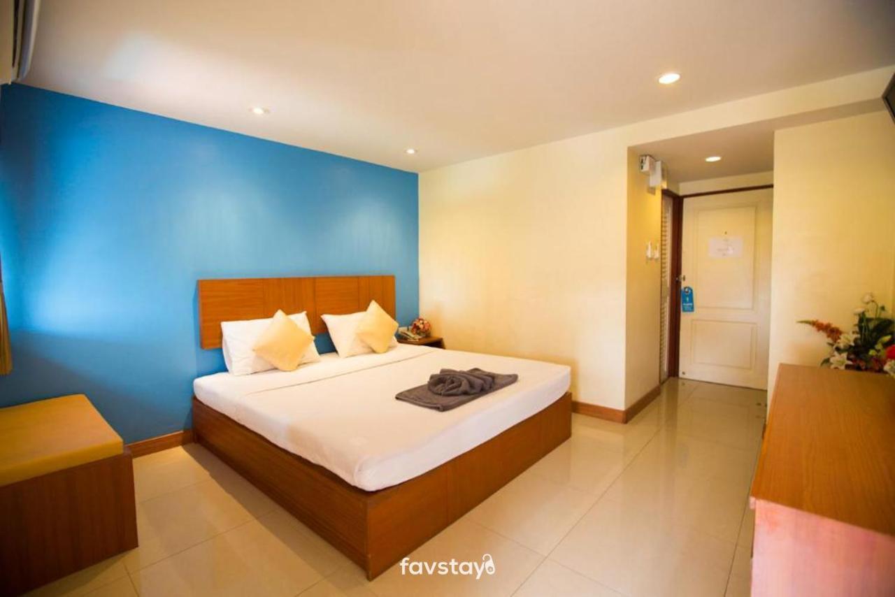 Twin Palms Suites And Residence פאטאיה מראה חיצוני תמונה