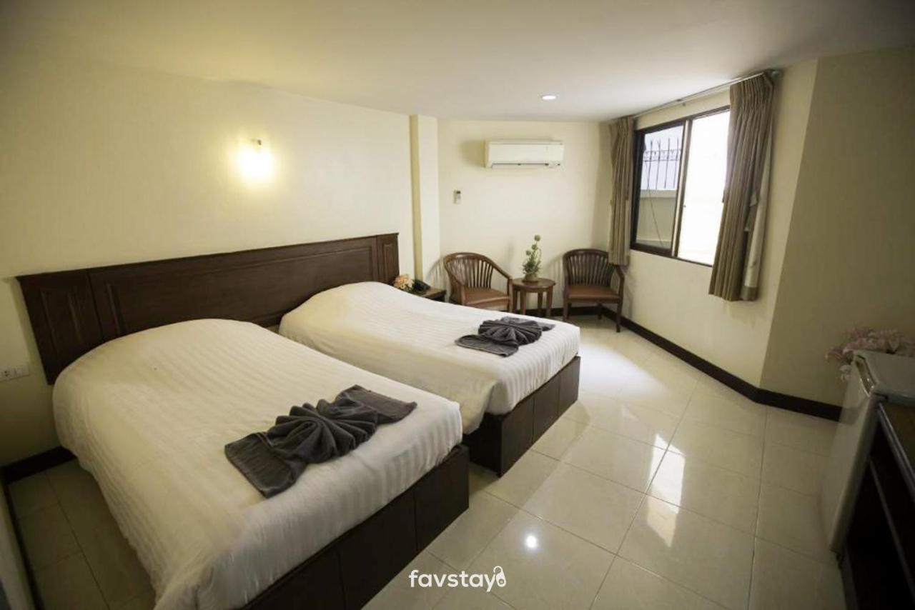 Twin Palms Suites And Residence פאטאיה מראה חיצוני תמונה
